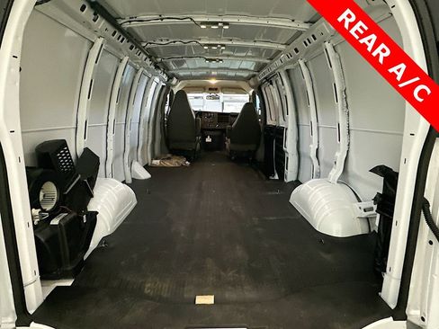 New 2025 Chevrolet Express 2500 Work Van Cargo w/ Driver Convenience Package image 23