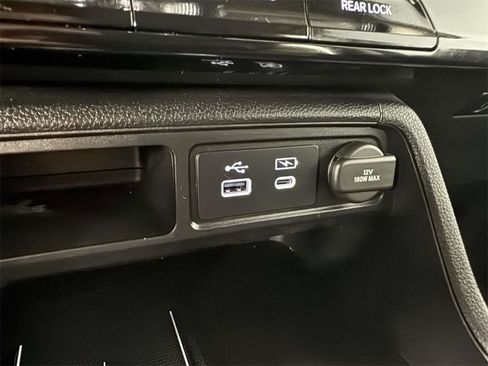 Used 2023 Honda Pilot EX-L image 24