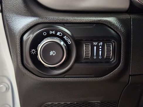 Used 2021 Jeep Wrangler Unlimited Sport image 42