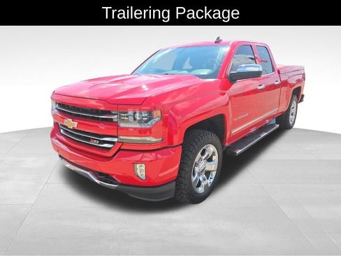 Used 2017 Chevrolet Silverado 1500 LTZ Z71 w/ LTZ Plus Package AWD/4WD image 9