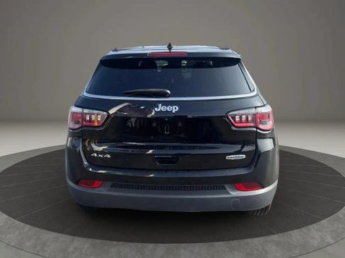 Used 2020 Jeep Compass Latitude w/ Cold Weather Group AWD/4WD image 6
