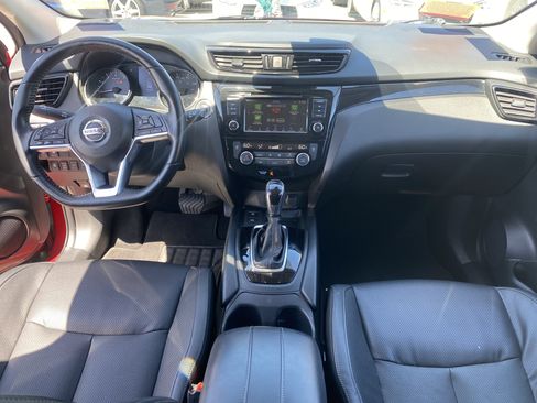 Used 2022 Nissan Rogue Sport SL AWD/4WD image 18