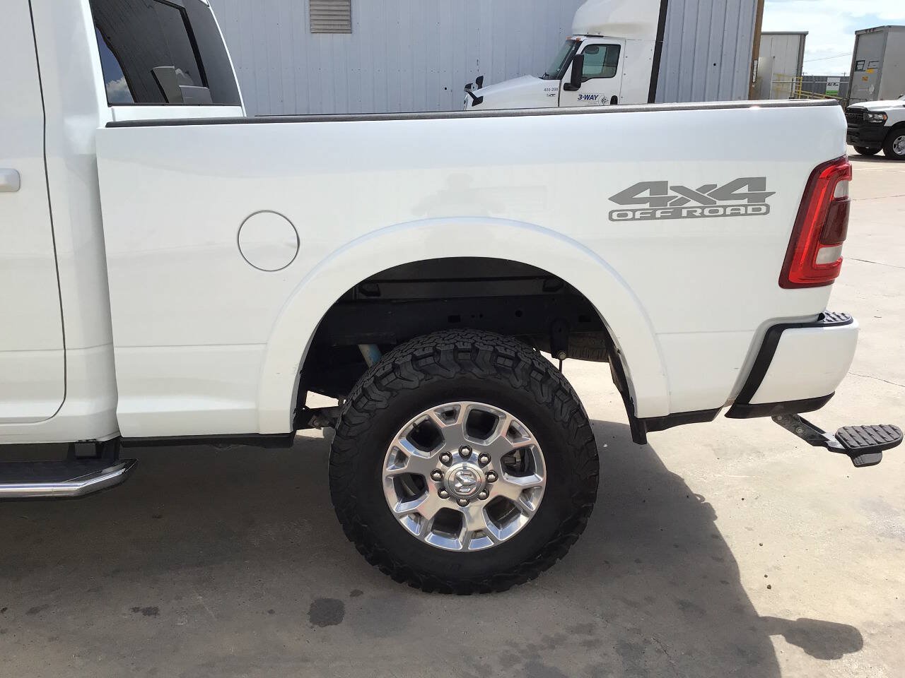 Used 2022 RAM 2500 Laramie AWD/4WD image 14