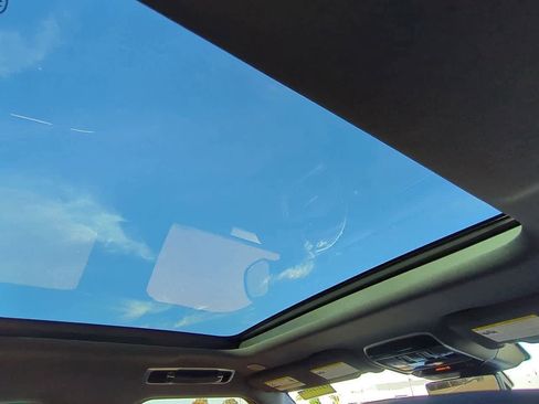 Certified 2024 Land Rover Range Rover SE image 21