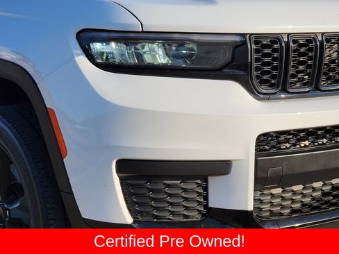 Used 2023 Jeep Grand Cherokee L Laredo AWD/4WD image 9