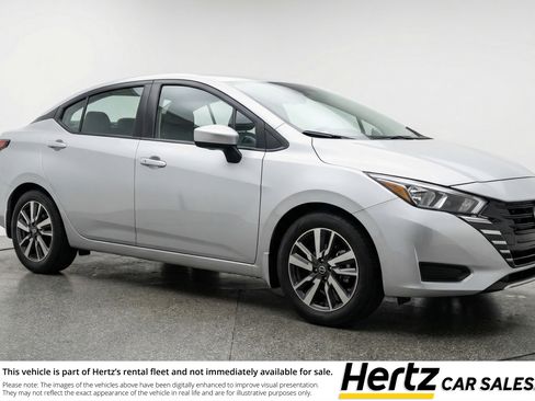 Used 2025 Nissan Versa SV FWD image 1