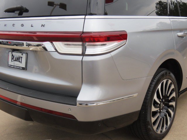 Used 2024 Lincoln Navigator Black Label AWD/4WD image 10