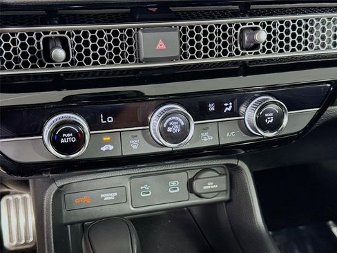 Used 2025 Honda Civic Sport image 17