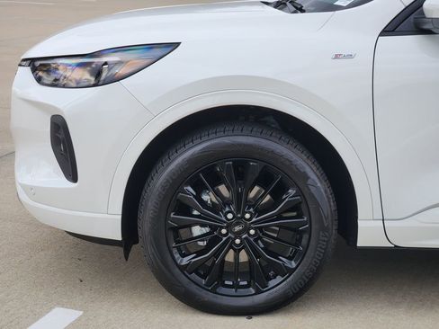 Used 2025 Ford Escape ST-Line Elite w/ Premium Technology Package image 8