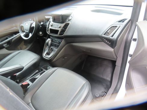 Used 2019 Ford Transit Connect XL FWD image 18