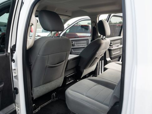 Used 2017 RAM 1500 Express AWD/4WD image 14