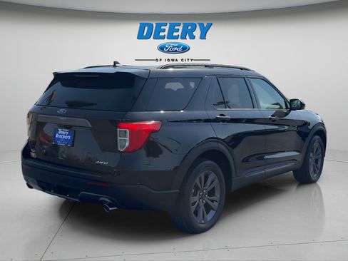 Certified 2024 Ford Explorer XLT w/ Equipment Group 202A AWD/4WD image 7