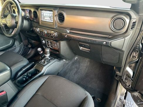 Used 2022 Jeep Wrangler Unlimited Sport AWD/4WD image 33