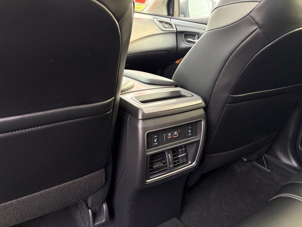 Certified 2024 Nissan Murano SL FWD image 26