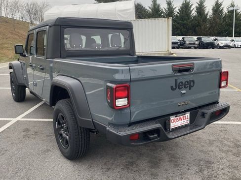 New 2026 Jeep Gladiator Sport image 5
