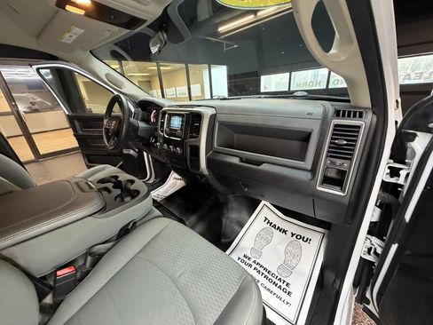 Used 2018 RAM 1500 Tradesman w/ Popular Equipment Group AWD/4WD image 39