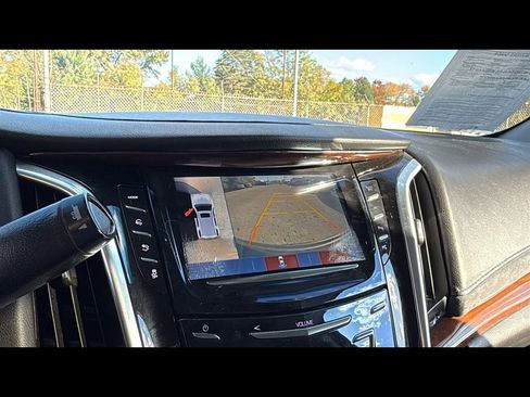 Used 2018 Cadillac Escalade Luxury image 20