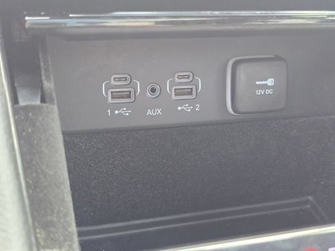 Used 2021 Jeep Grand Cherokee L Limited AWD/4WD image 29