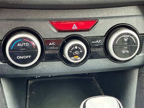 Used 2021 Subaru Crosstrek 2.0i Premium w/ Moonroof Package image 16