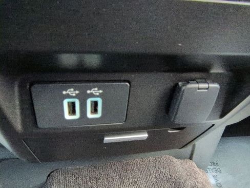 Used 2018 Ford F150 XLT w/ Equipment Group 302A Luxury image 30