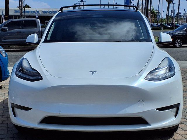 Used 2021 Tesla Model Y Long Range AWD/4WD image 2