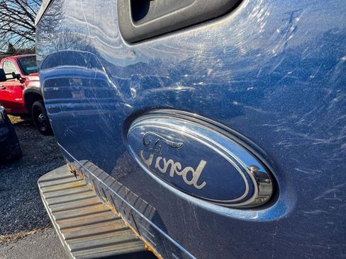 Used 2011 Ford F250 XLT w/ XLT Interior Pkg image 12