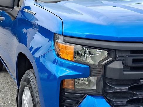 Used 2023 Chevrolet Silverado 1500 Custom AWD/4WD image 9