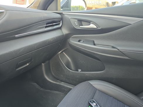 Used 2024 Buick Envista Preferred FWD image 32