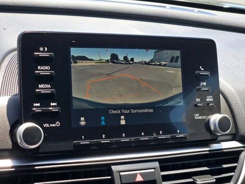 Used 2019 Honda Accord LX image 19