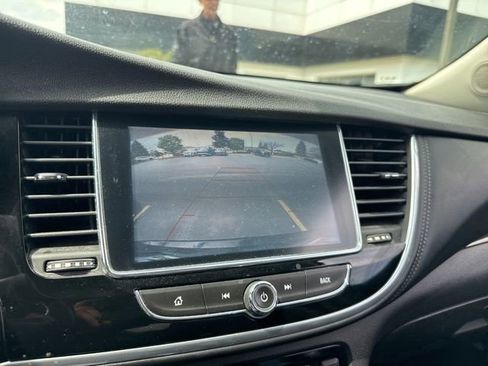 Used 2019 Buick Encore Sport Touring FWD image 3