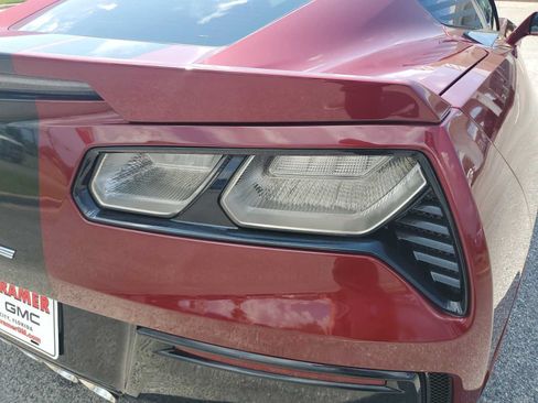 Used 2016 Chevrolet Corvette Stingray Coupe RWD image 14