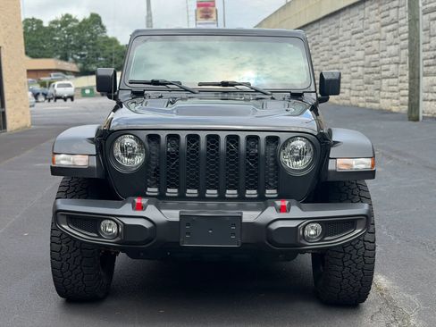 Used 2023 Jeep Gladiator Rubicon w/ Cold Weather Group AWD/4WD image 4