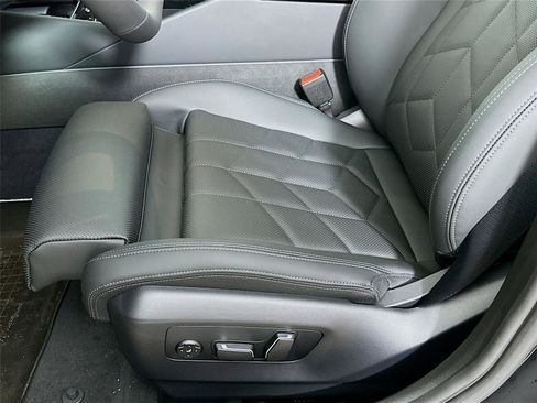 New 2026 BMW 530i xDrive 530i xDrive w/ M Sport Package image 20