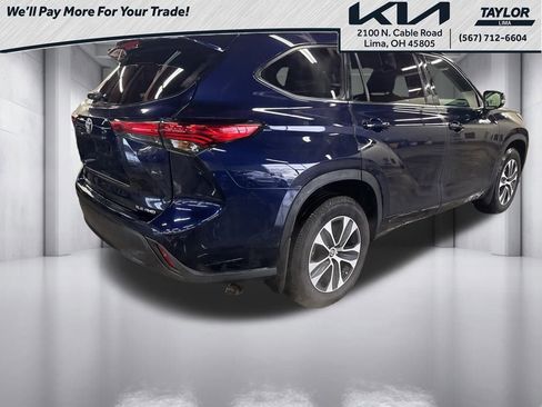 Used 2022 Toyota Highlander XLE image 5