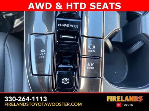 New 2025 Toyota Crown Signia image 43