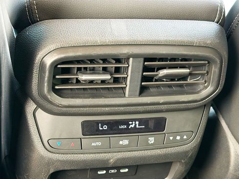 Used 2025 Honda Pilot EX-L image 24