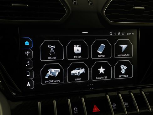 Used 2022 Lamborghini Urus AWD/4WD image 21