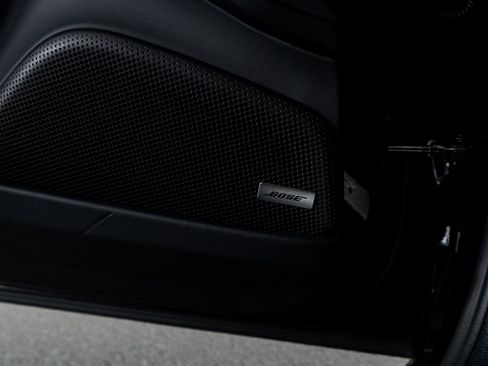 Used 2025 Porsche Panamera 4 image 46