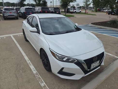 Used 2020 Nissan Sentra SV w/ Electronics Package FWD image 6