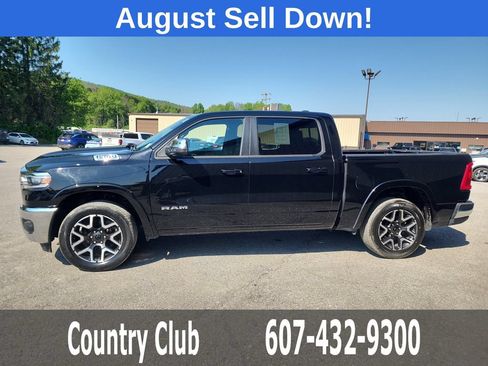Used 2025 RAM 1500 Laramie AWD/4WD image 5