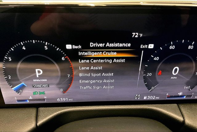 Used 2025 Nissan Armada PRO-4X AWD/4WD image 38