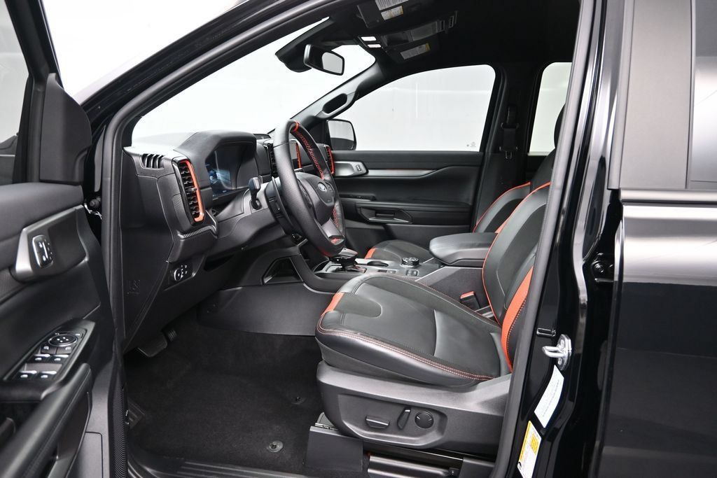 Used 2025 Ford Ranger Raptor AWD/4WD image 9