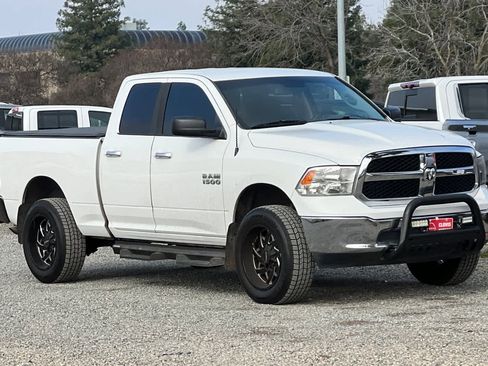 Used 2015 RAM 1500 Classic SLT image 11
