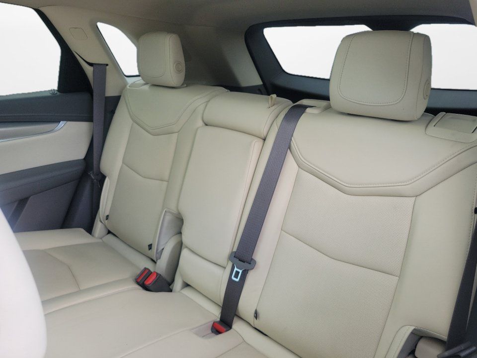 Used 2019 Cadillac XT5 Premium Luxury FWD image 12