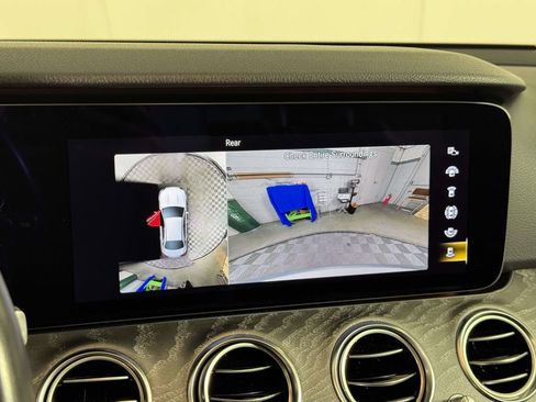 Used 2021 Mercedes-Benz E 350 4MATIC Sedan image 26