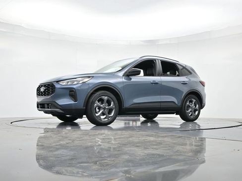 New 2026 Ford Escape ST-Line w/ Cold Weather Package image 34