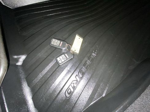 Used 2018 Honda Accord LX image 28