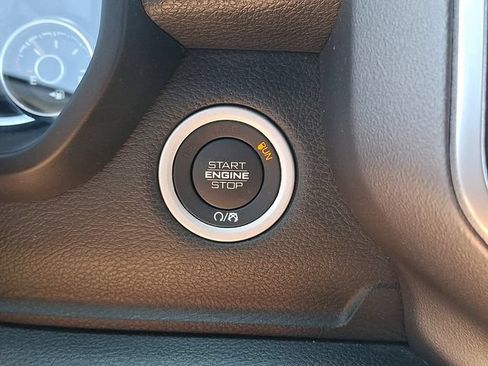 Used 2022 RAM 1500 Big Horn AWD/4WD image 28