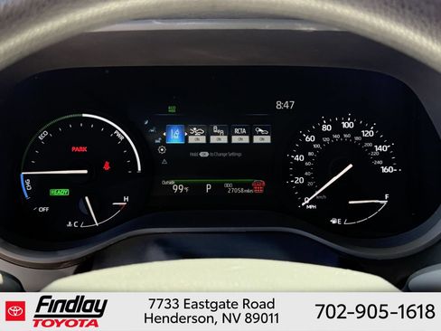 Certified 2025 Toyota Sienna LE FWD image 21