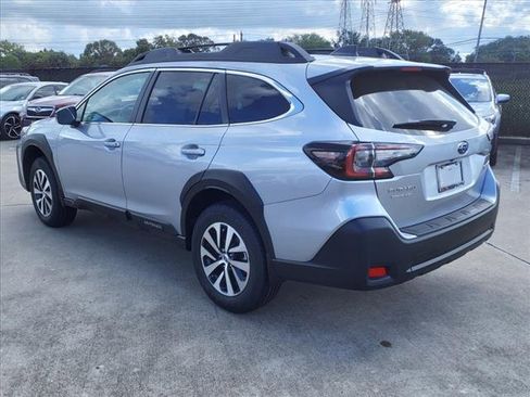 New 2025 Subaru Outback Premium image 2